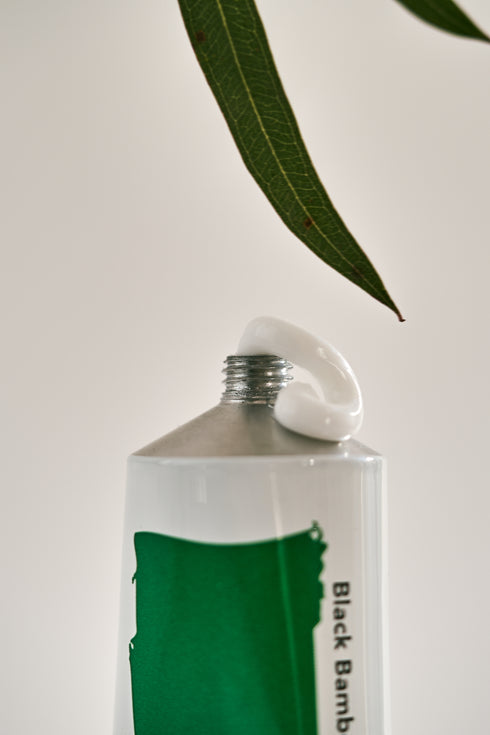 Haruharu Wonder Black Bamboo Nourishing Calming Hand & Nail Cream 50ml