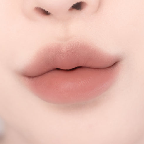 Lilybyred Smiley Lip Blending Stick